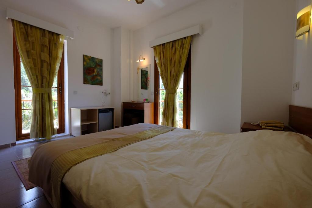 Flying Dutchman Hotel Ολουντενίζ Δωμάτιο φωτογραφία